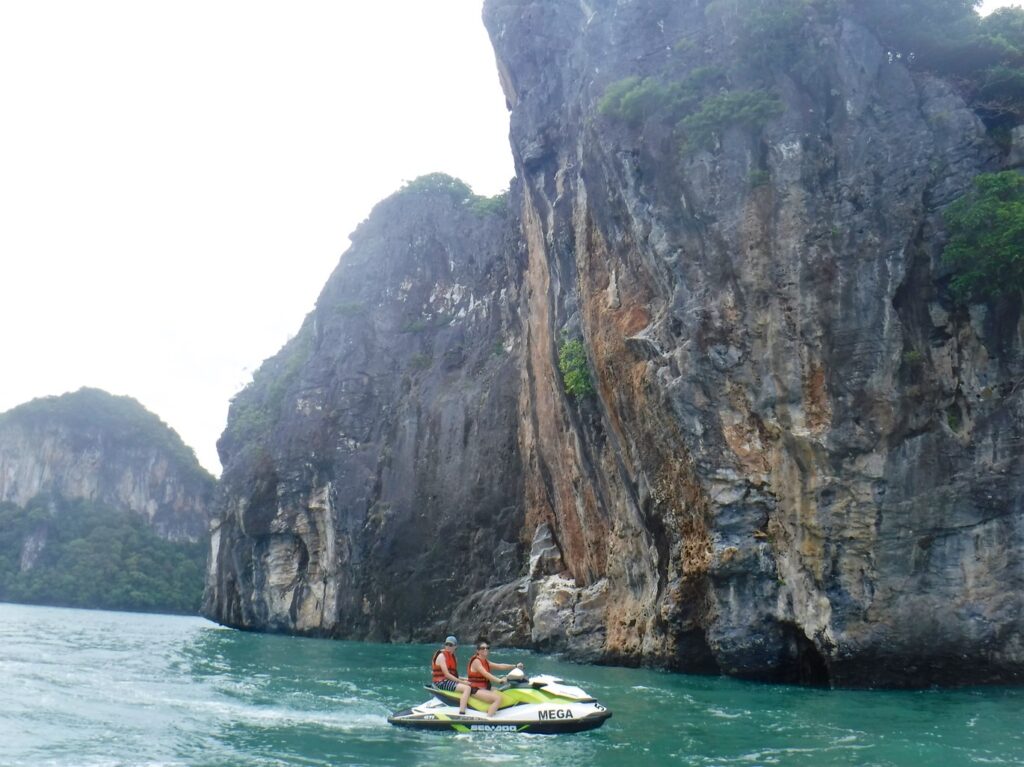 Jet Ski in Malaysia. How to get a passport.